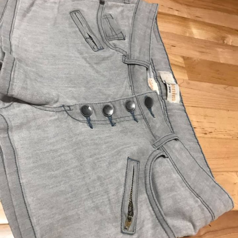 Cafe Denim 9/10 jean gray shorts